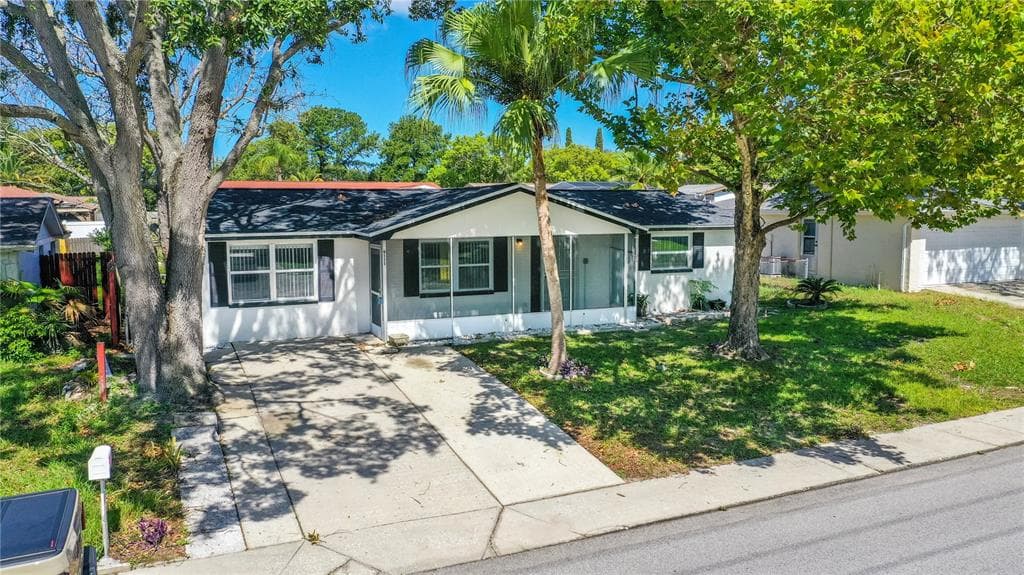 9111 GRAY FOX LANE PORT RICHEY, FL 34668