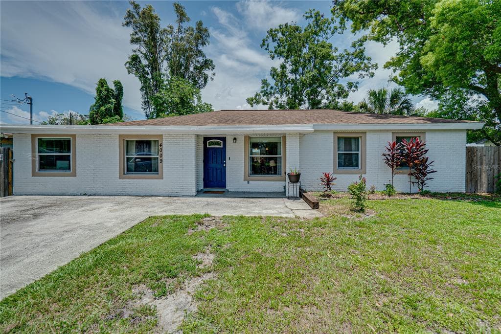 4009 W PEARL AVENUE TAMPA, FL 33611