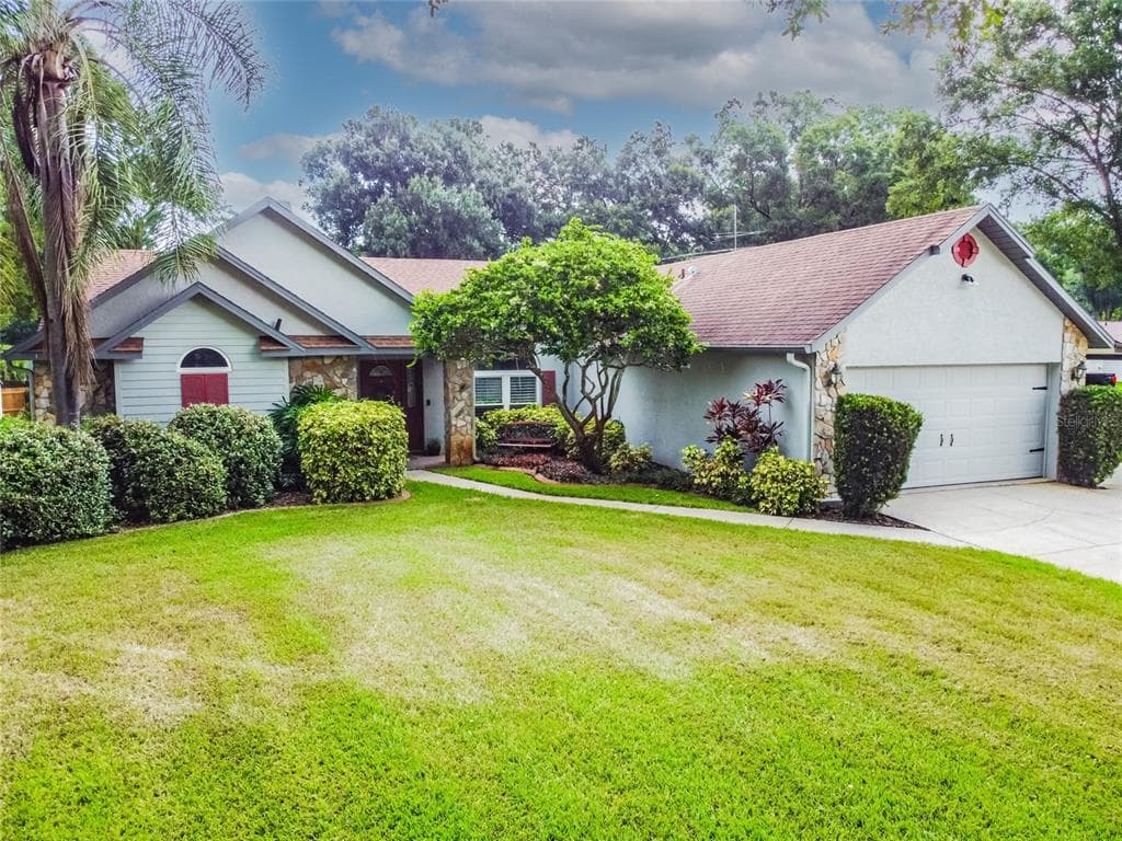 3427 FALLVIEW COURT LAND O LAKES, FL 34639