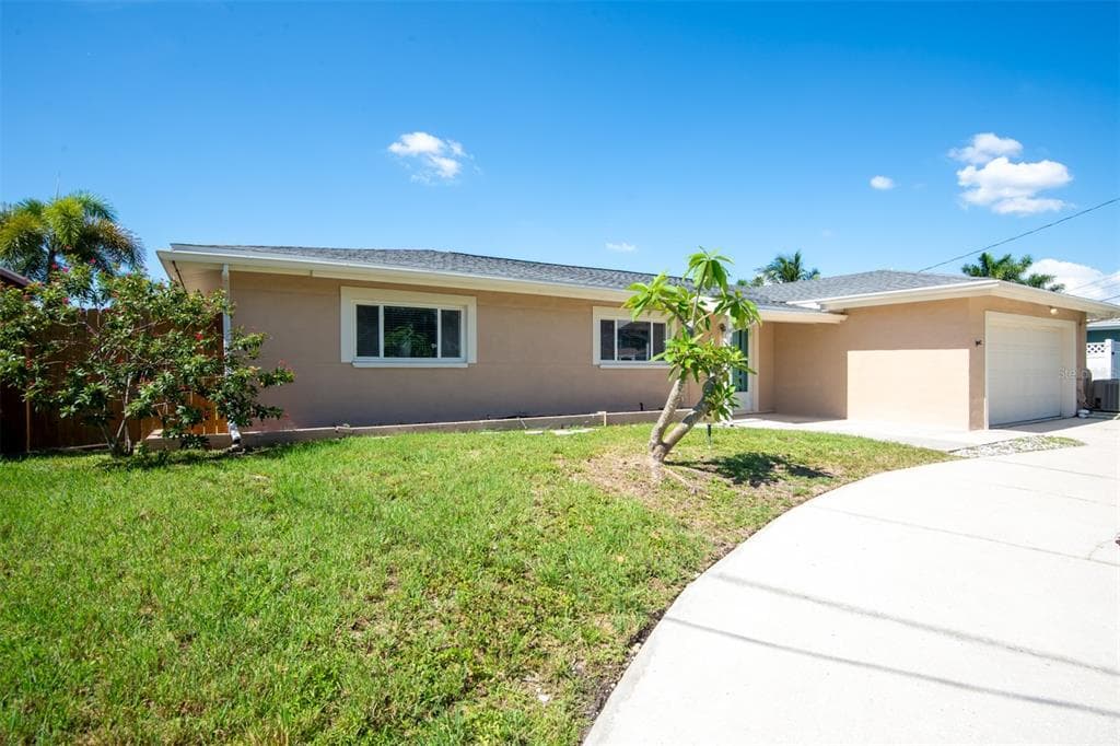 1409 46TH AVENUE NE ST PETERSBURG, FL 33703