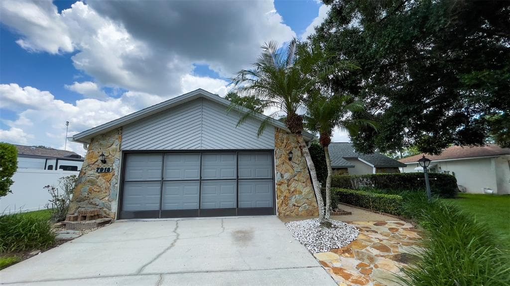 7918 RIVERDALE DRIVE NEW PORT RICHEY, FL 34653