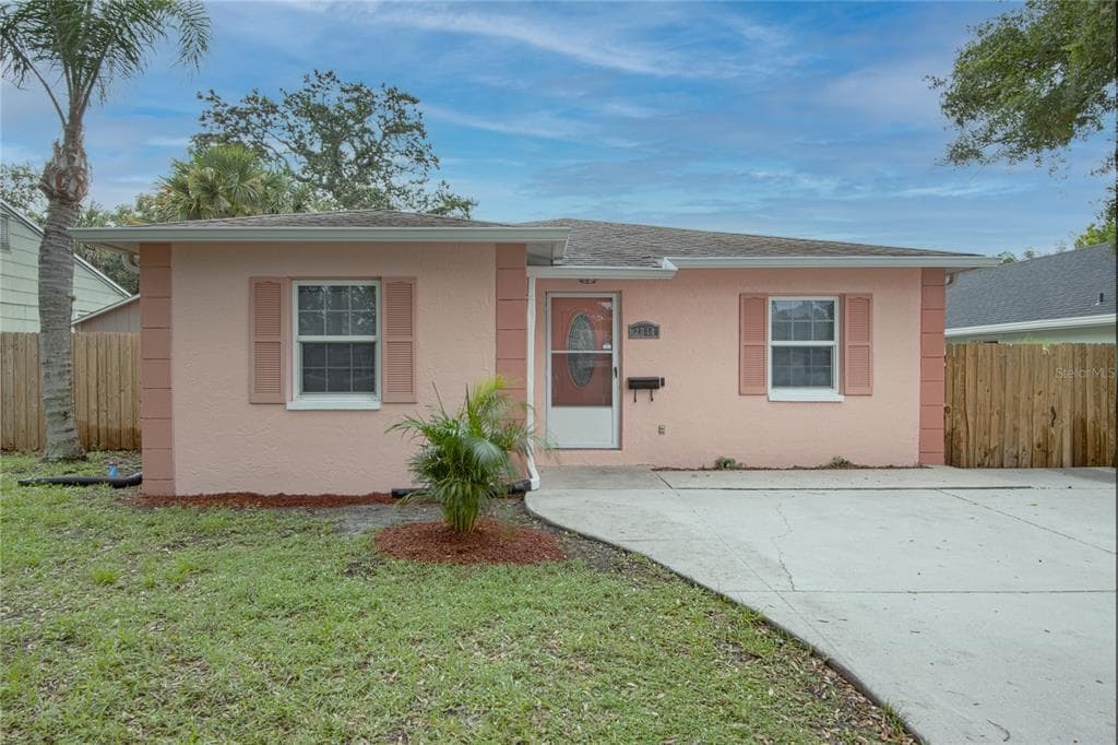 2044 44TH STREET S ST PETERSBURG, FL 33711