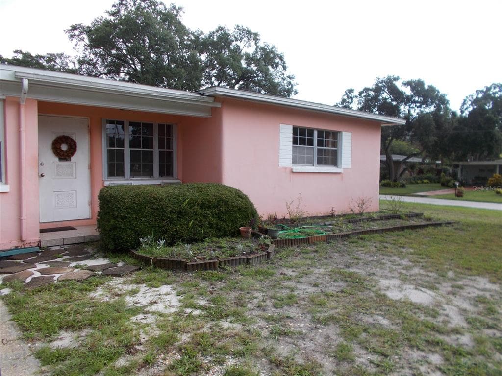 2901 W ELROD AVENUE TAMPA, FL 33611