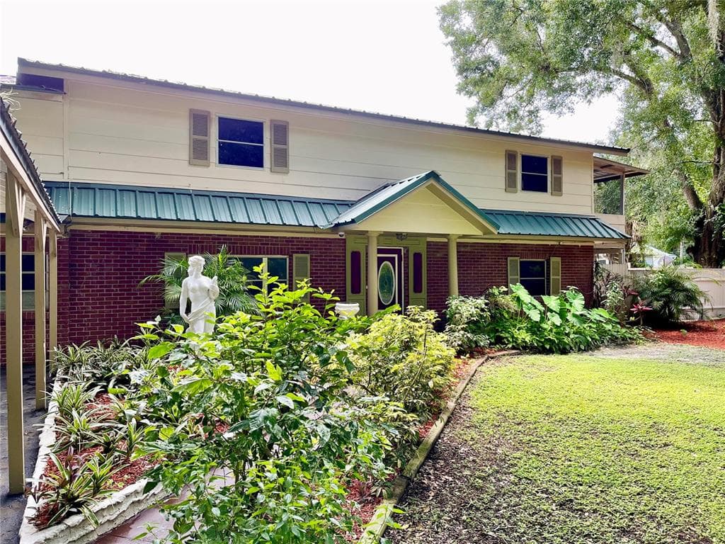 14902 N 15TH STREET LUTZ, FL 33549