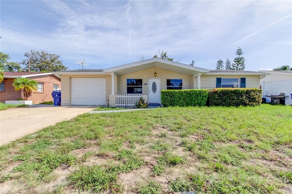 3531 HARVARD DRIVE HOLIDAY, FL 34691