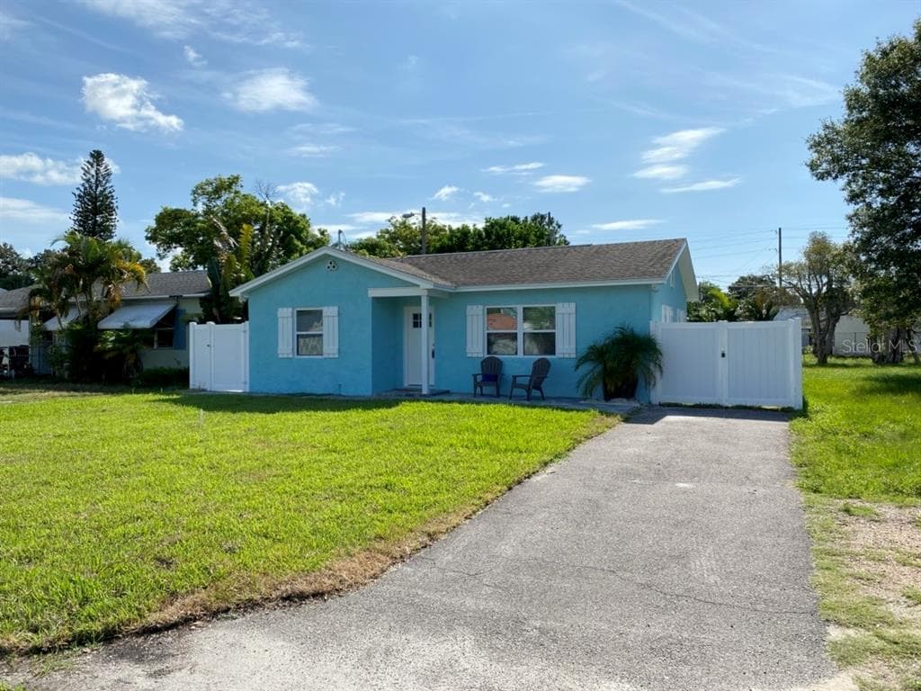 1414 FREEMONT STREET S GULFPORT, FL 33707