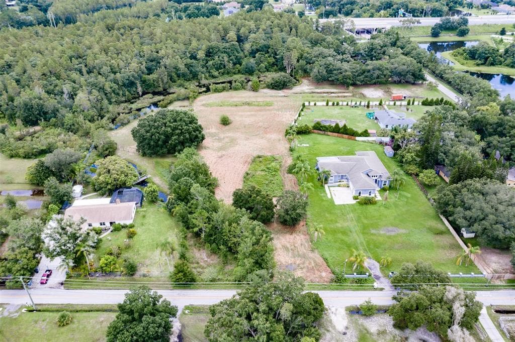 16905 TOBACCO ROAD