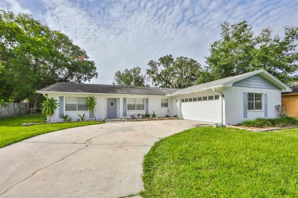4425 SNAPPER STREET TAMPA, FL 33617