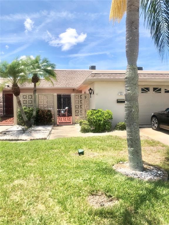 314 BOCA CIEGA POINT BOULEVARD N ST PETERSBURG, FL 33708