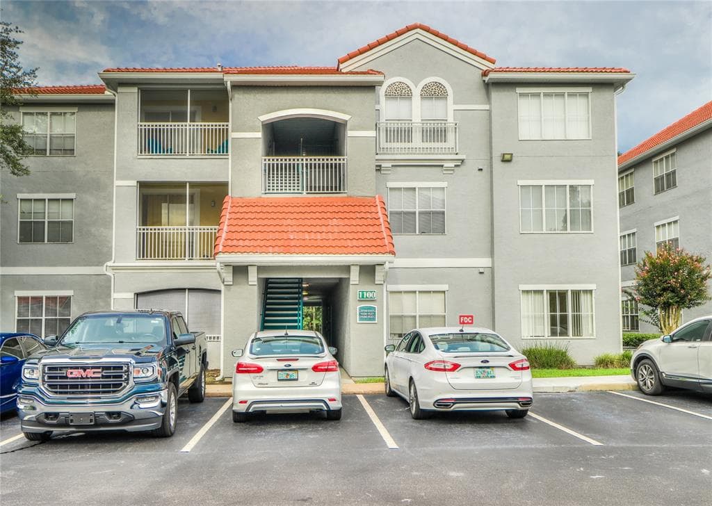 18001 RICHMOND PLACE DRIVE UNIT 1134 TAMPA, FL 33647