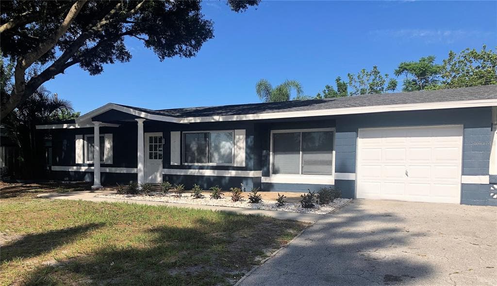 5198 61ST LN KENNETH CITY, FL 33709