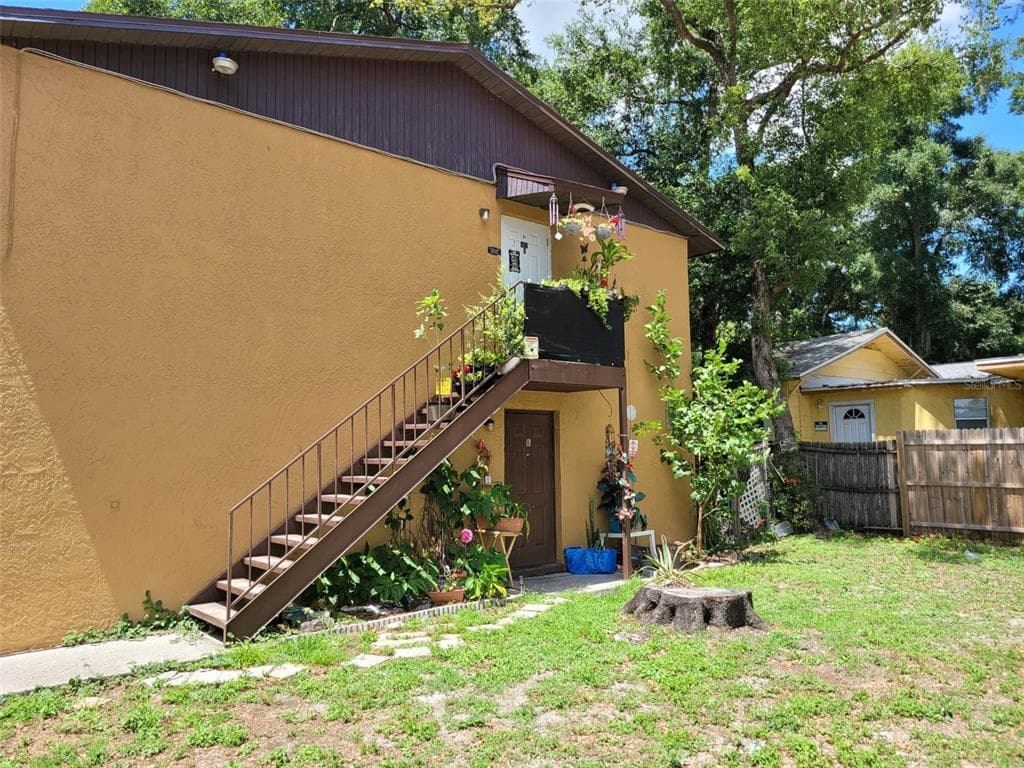 1419 E MOHAWK AVENUE UNIT A TAMPA, FL 33604