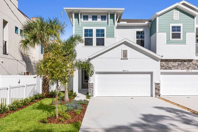 3813 W SWANN AVENUE UNIT 2 TAMPA, FL 33609