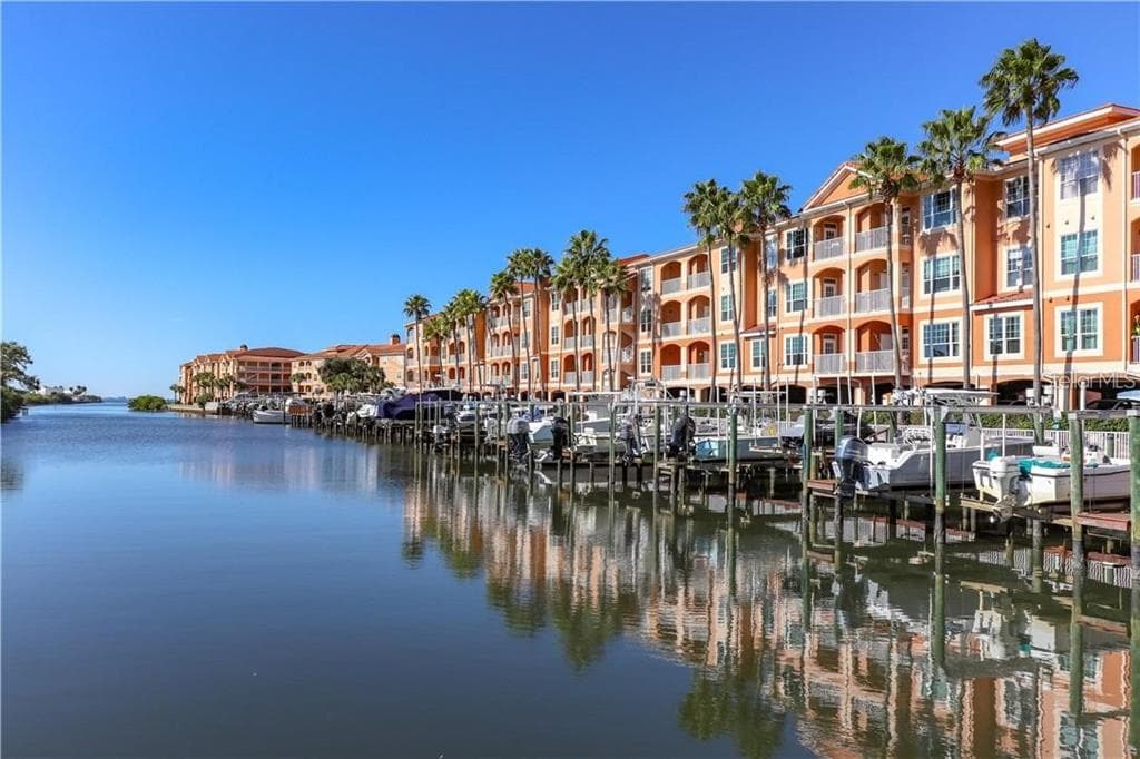 5000 CULBREATH KEY WAY UNIT 8115 TAMPA, FL 33611