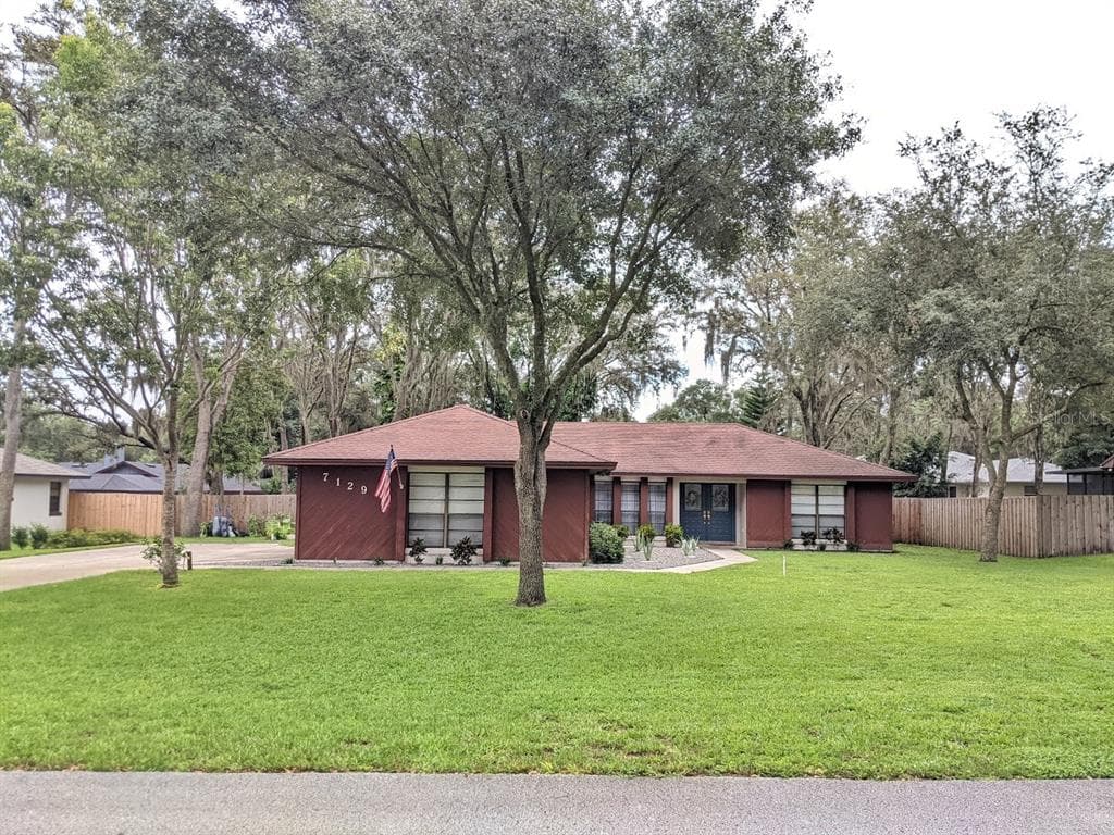 7129 ODONIEL LOOP W LAKELAND, FL 33809