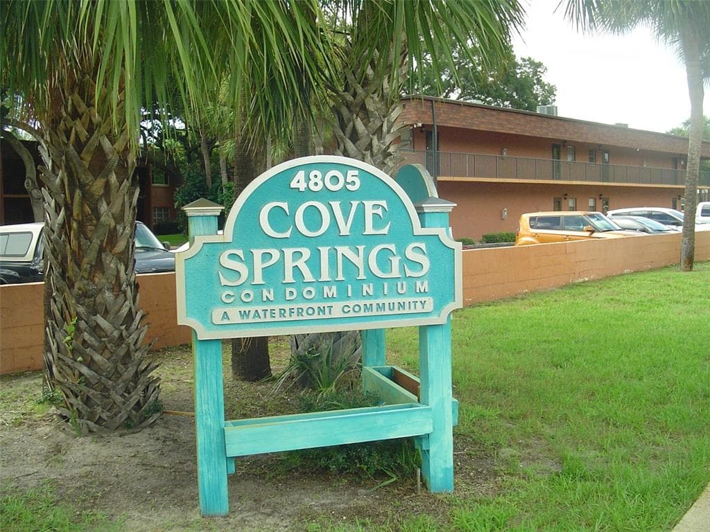 4805 ALT 19 UNIT 325 PALM HARBOR, FL 34683