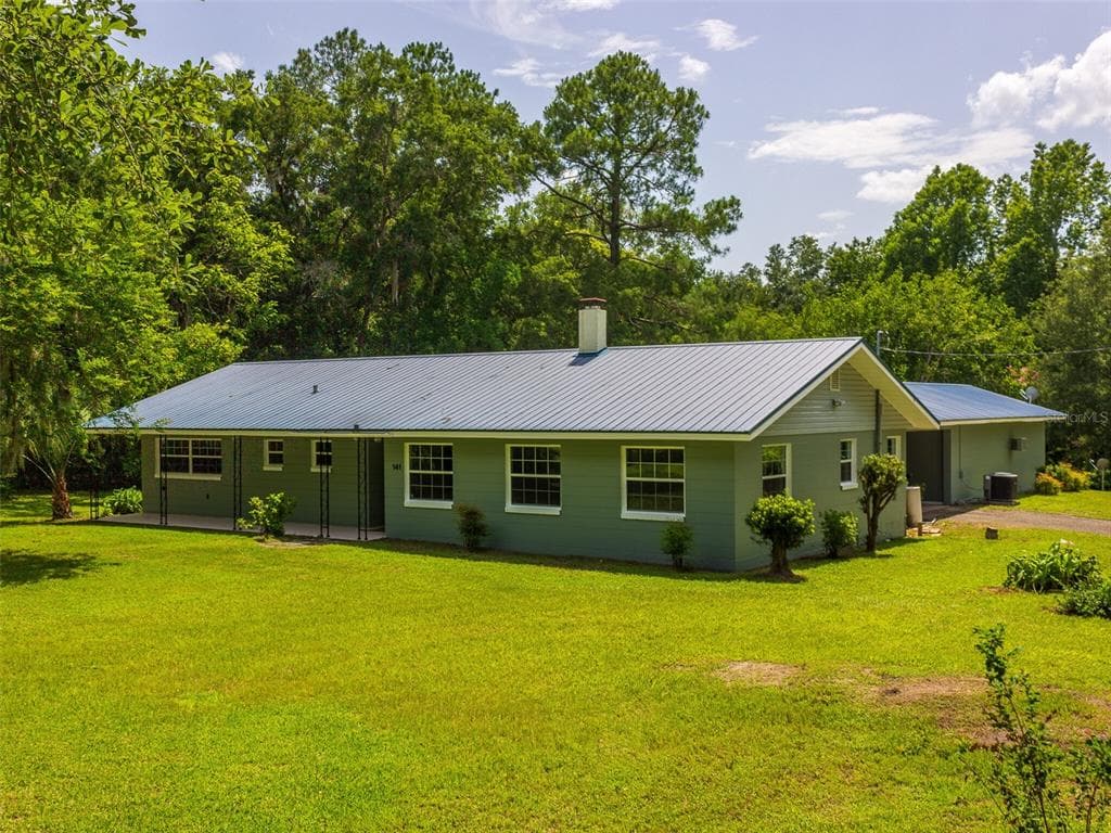 141 OAK AVENUE BRONSON, FL 32621