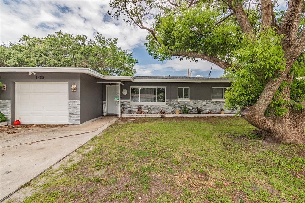 1555 S HAVEN DRIVE CLEARWATER, FL 33764
