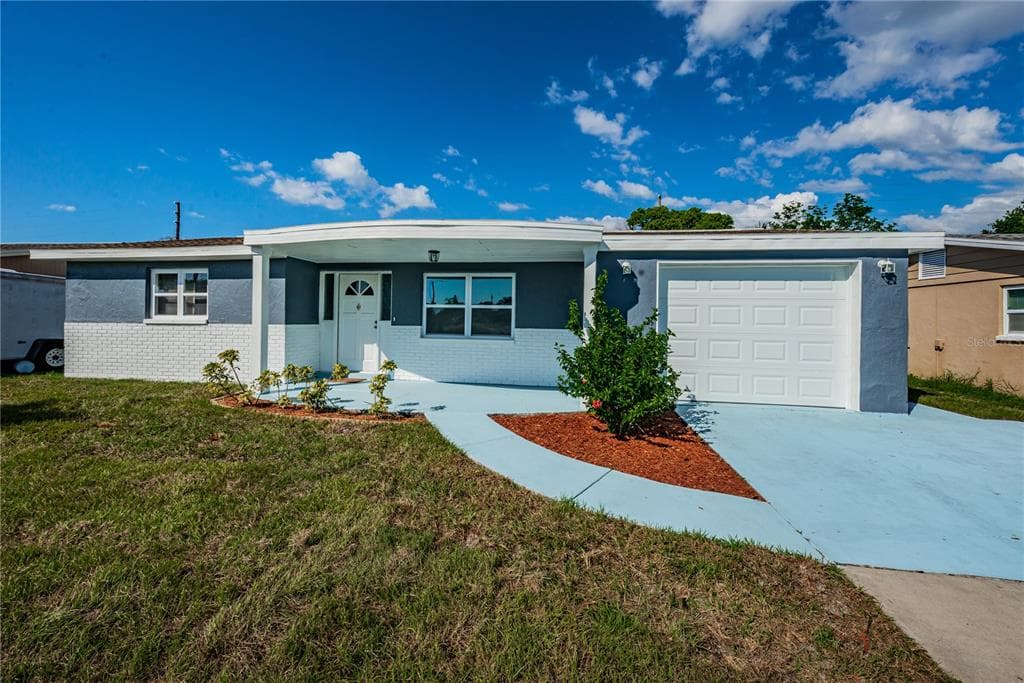 1350 CLASSIC DRIVE HOLIDAY, FL 34691