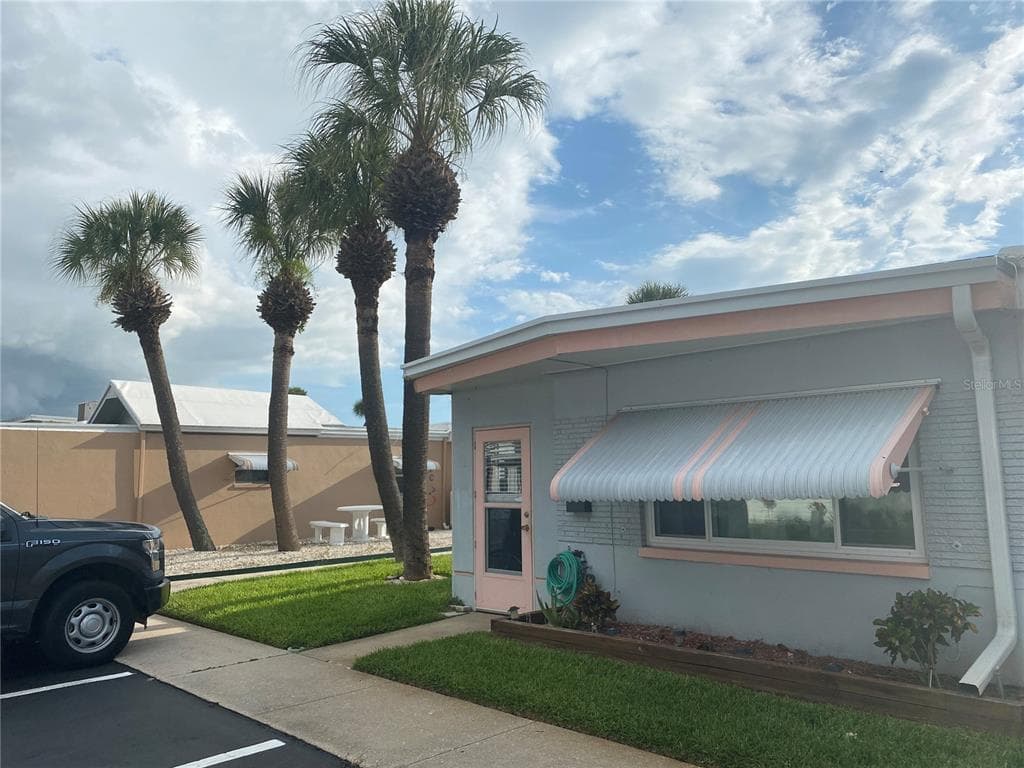 250 ROSERY ROAD NW UNIT 228 LARGO, FL 33770