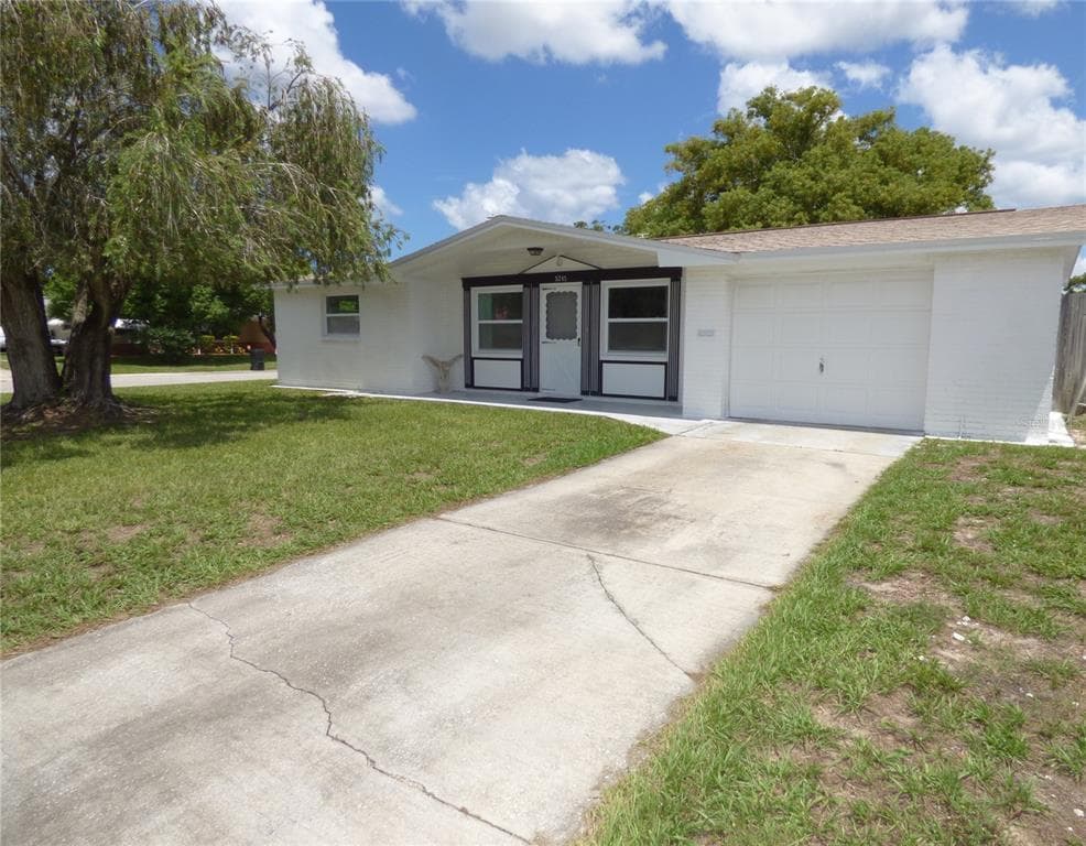 5245 PALAFOX DRIVE NEW PORT RICHEY, FL 34652
