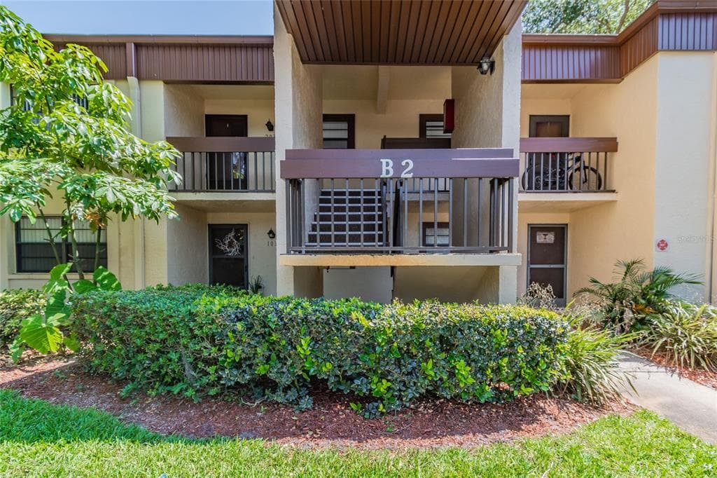 2400 WINDING CREEK BOULEVARD UNIT 2-103 CLEARWATER, FL 33761