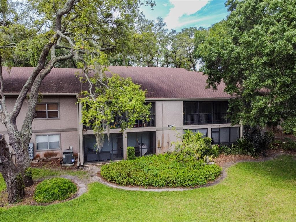 4209 WINDING MOSS TRAIL UNIT 201 TAMPA, FL 33613