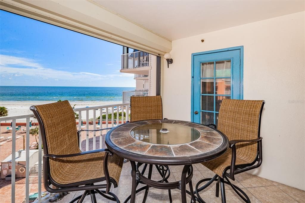 18450 GULF BOULEVARD UNIT 402 INDIAN SHORES, FL 33785
