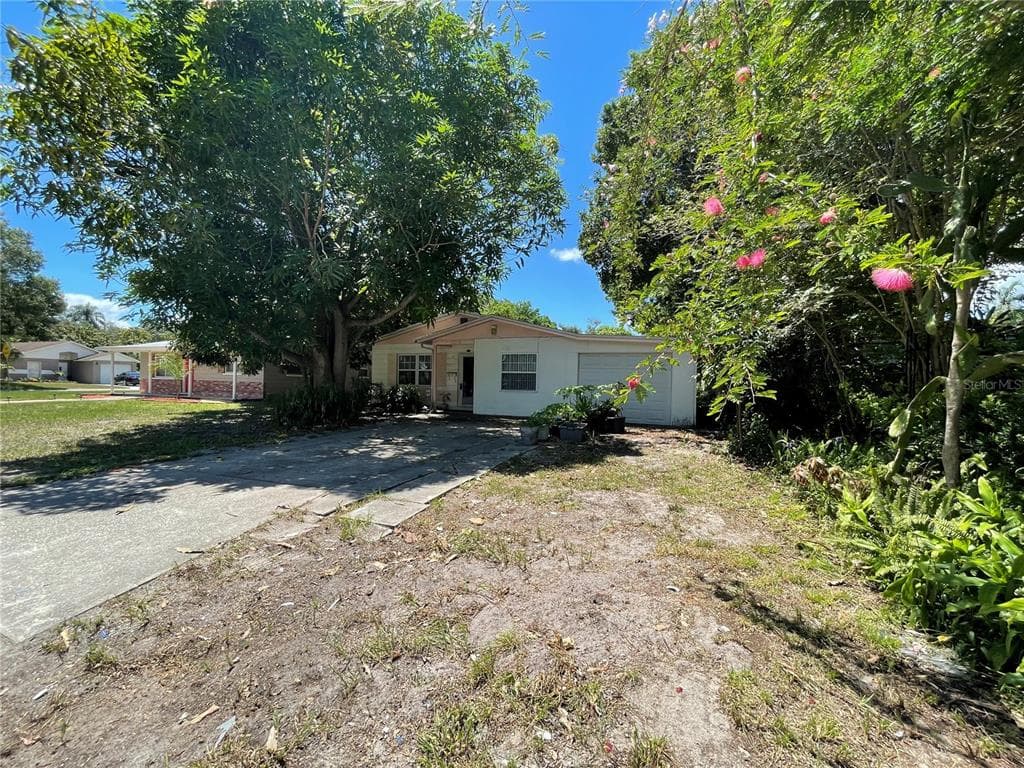 2312 32ND AVENUE N ST PETERSBURG, FL 33713