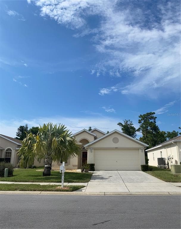 2435 PLEASANT HILL LANE HOLIDAY, FL 34691