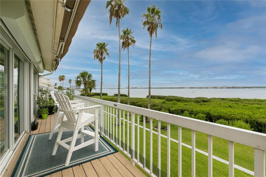 1451 GULF BOULEVARD UNIT 211 CLEARWATER, FL 33767