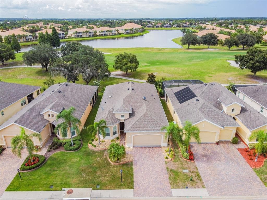 1518 EMERALD DUNES DRIVE SUN CITY CENTER, FL 33573