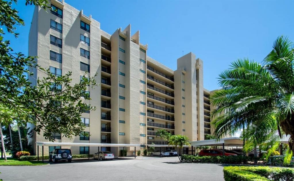 2621 COVE CAY DRIVE UNIT 102 CLEARWATER, FL 33760