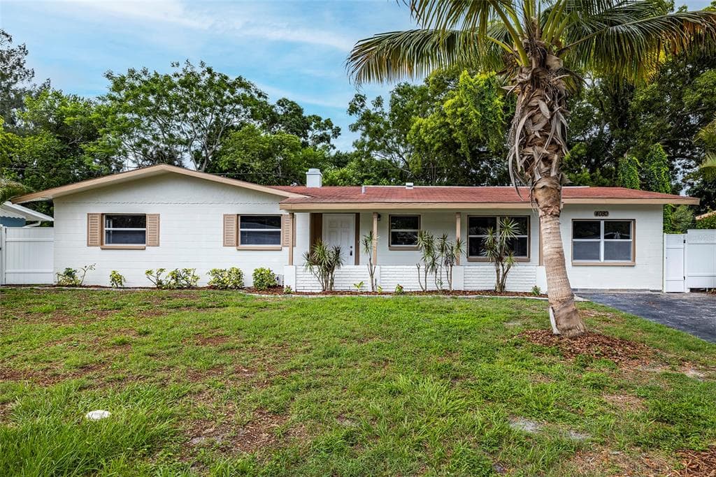 4080 BLUEFISH DRIVE SE ST PETERSBURG, FL 33705
