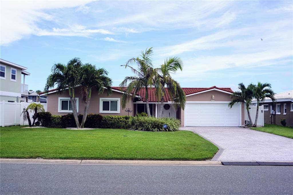11870 4TH STREET E TREASURE ISLAND, FL 33706