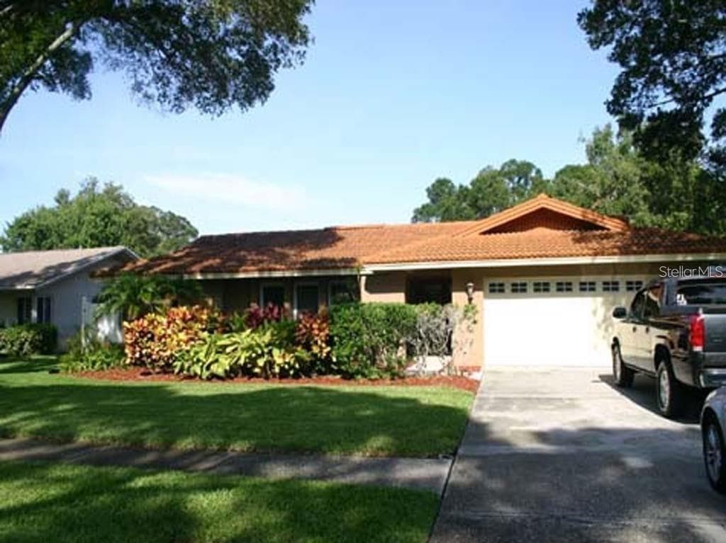 7598 131ST STREET SEMINOLE, FL 33776