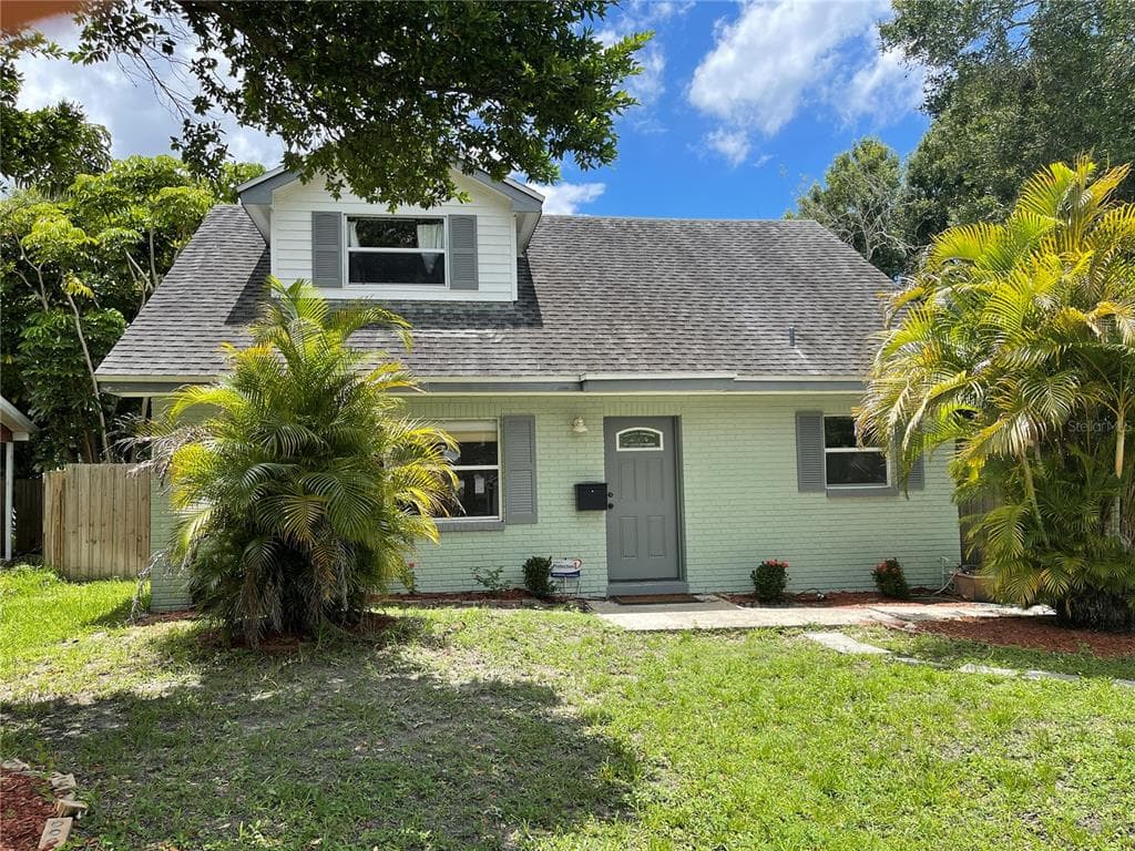 9178 FAIRWEATHER DRIVE LARGO, FL 33773