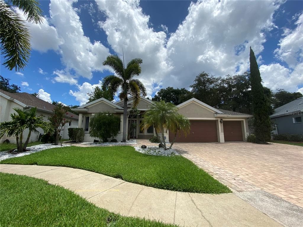 1845 LONGVIEW LANE TARPON SPRINGS, FL 34689
