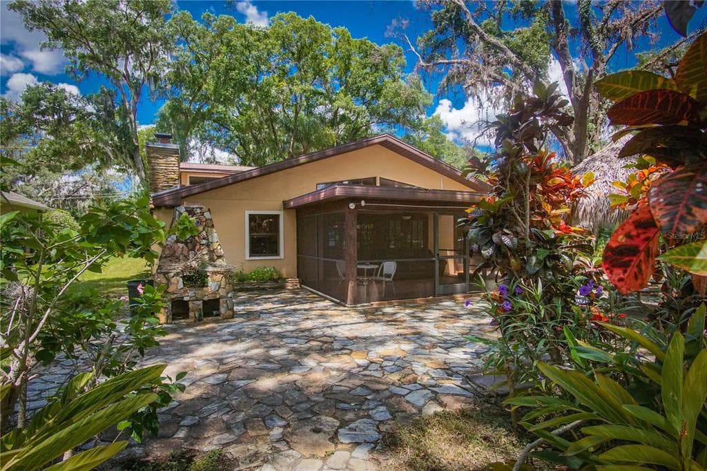 8931 DONNA LU DRIVE ODESSA, FL 33556