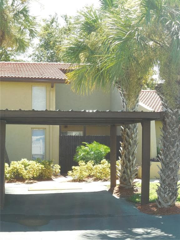7200 ULMERTON ROAD UNIT B5 LARGO, FL 33771