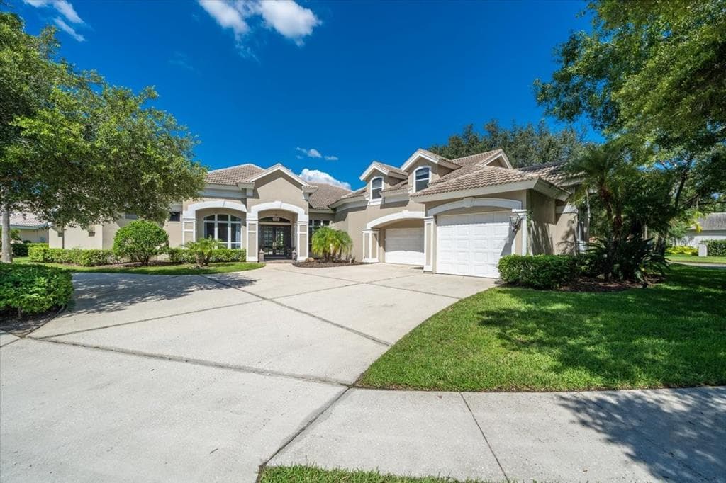 5124 RUE VENDOME LUTZ, FL 33558