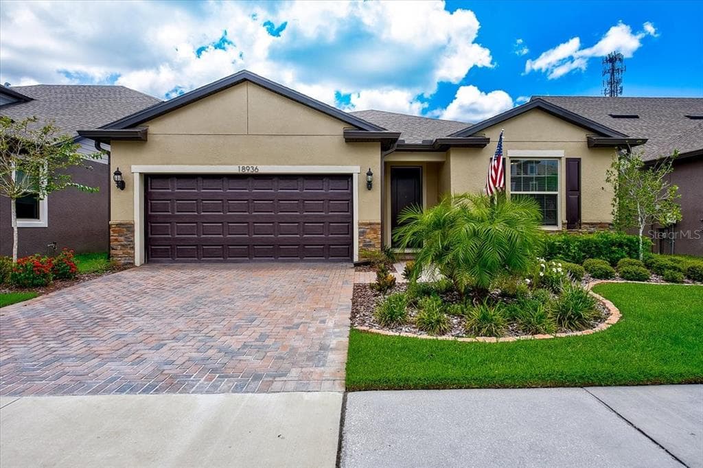 18936 WILLOWMORE CEDAR DRIVE LUTZ, FL 33558