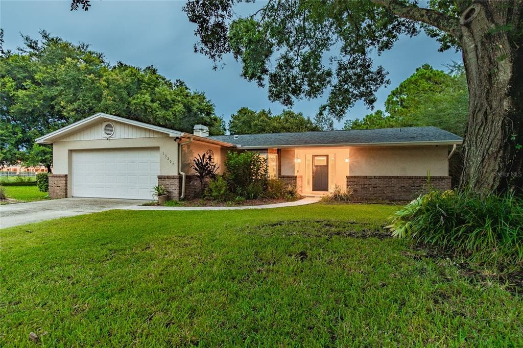 13207 BURNES LAKE DRIVE TAMPA, FL 33612