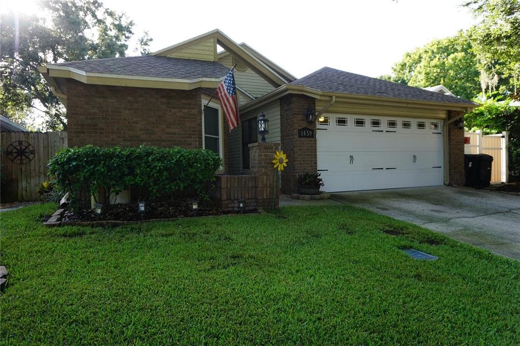 1459 WALDEN OAKS PLACE PLANT CITY, FL 33563