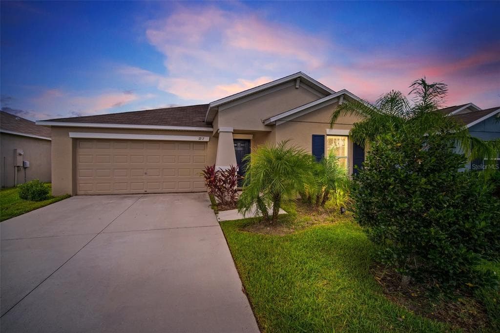 17137 WHITE MANGROVE DRIVE WIMAUMA, FL 33598
