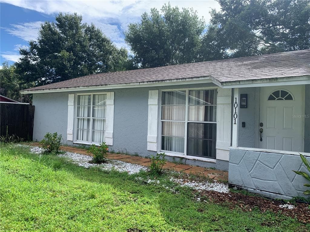 10101 WESTGATE COURT TAMPA, FL 33615