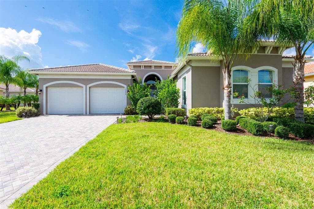 16006 CAPE CORAL DRIVE WIMAUMA, FL 33598