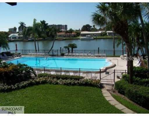 507 PLAZA SEVILLE UNIT 14 TREASURE ISLAND, FL 33706