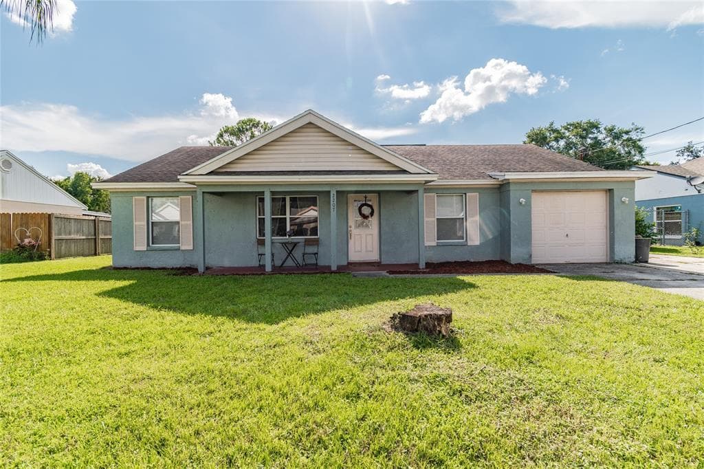 2207 N MERRIN STREET PLANT CITY, FL 33563