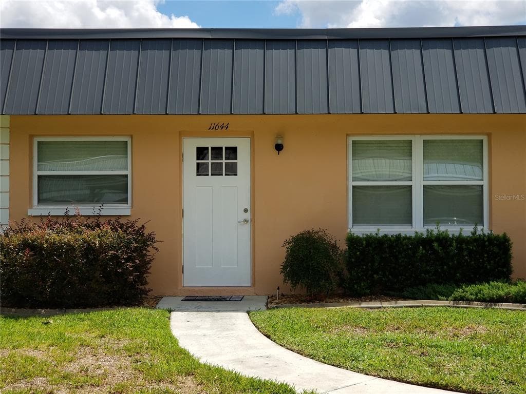 11644 BAYONET LANE NEW PORT RICHEY, FL 34654